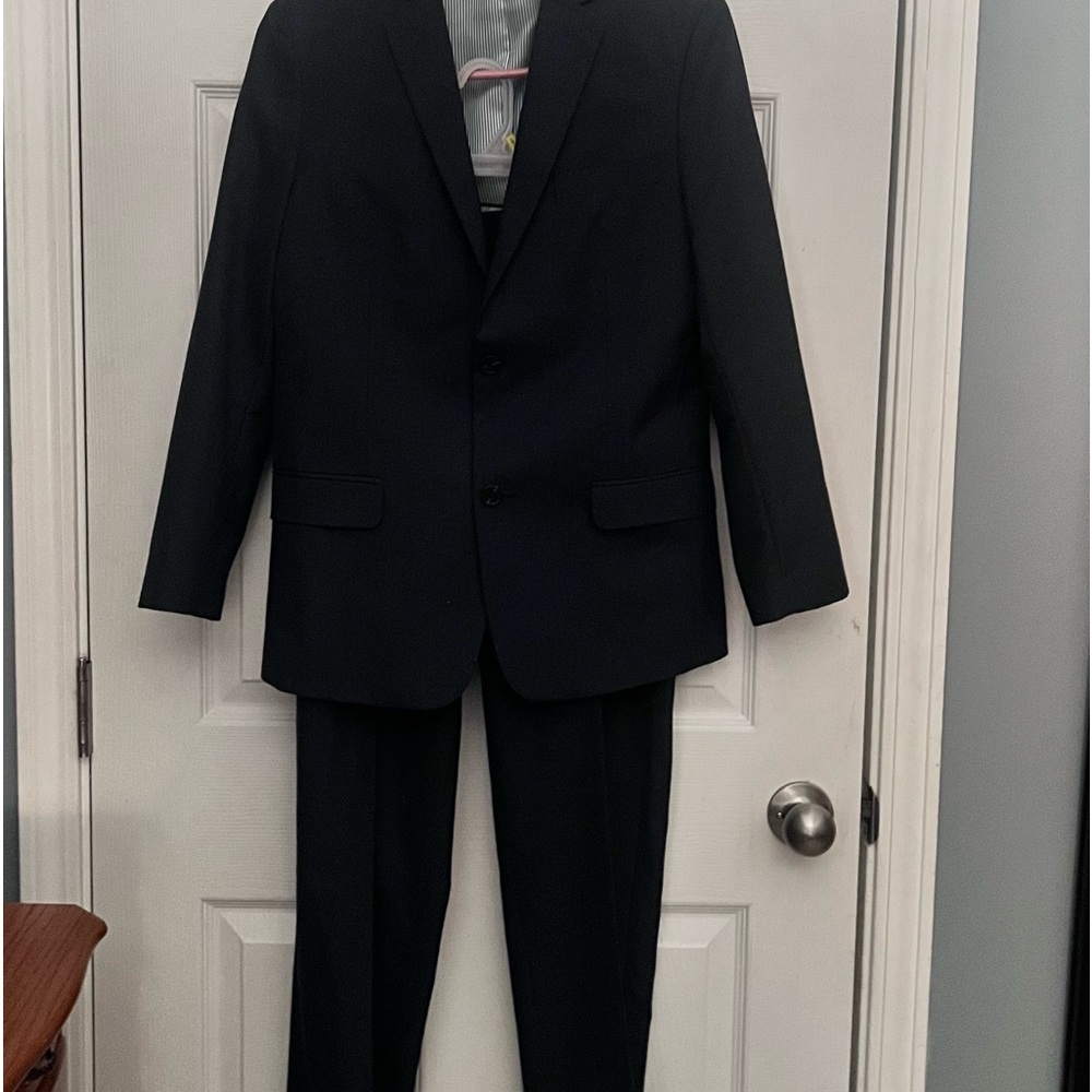 Boys navy Tommy Hilfiger suit